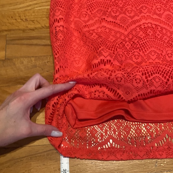 Pretty Lace overlay detail midi dress - Picture 3 of 8